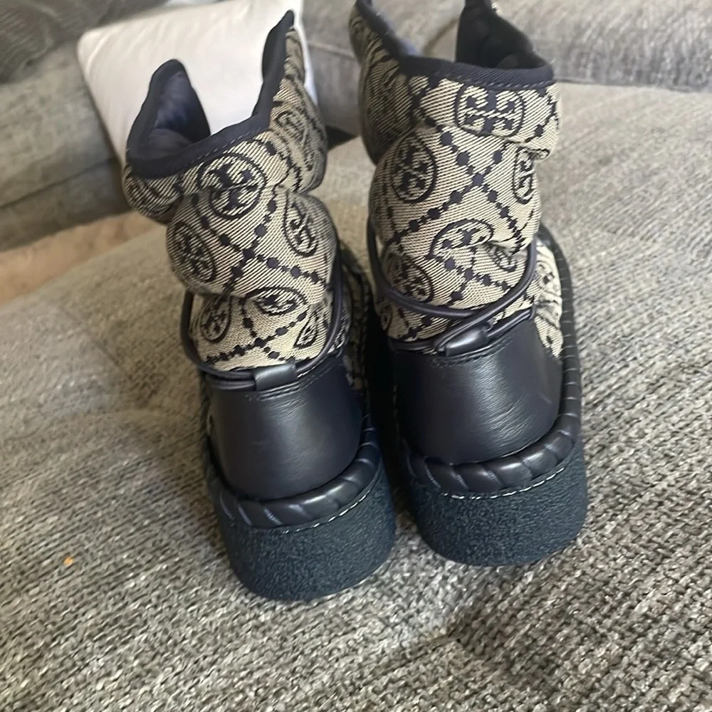 NWT TORY BURCH Wellington Boot!